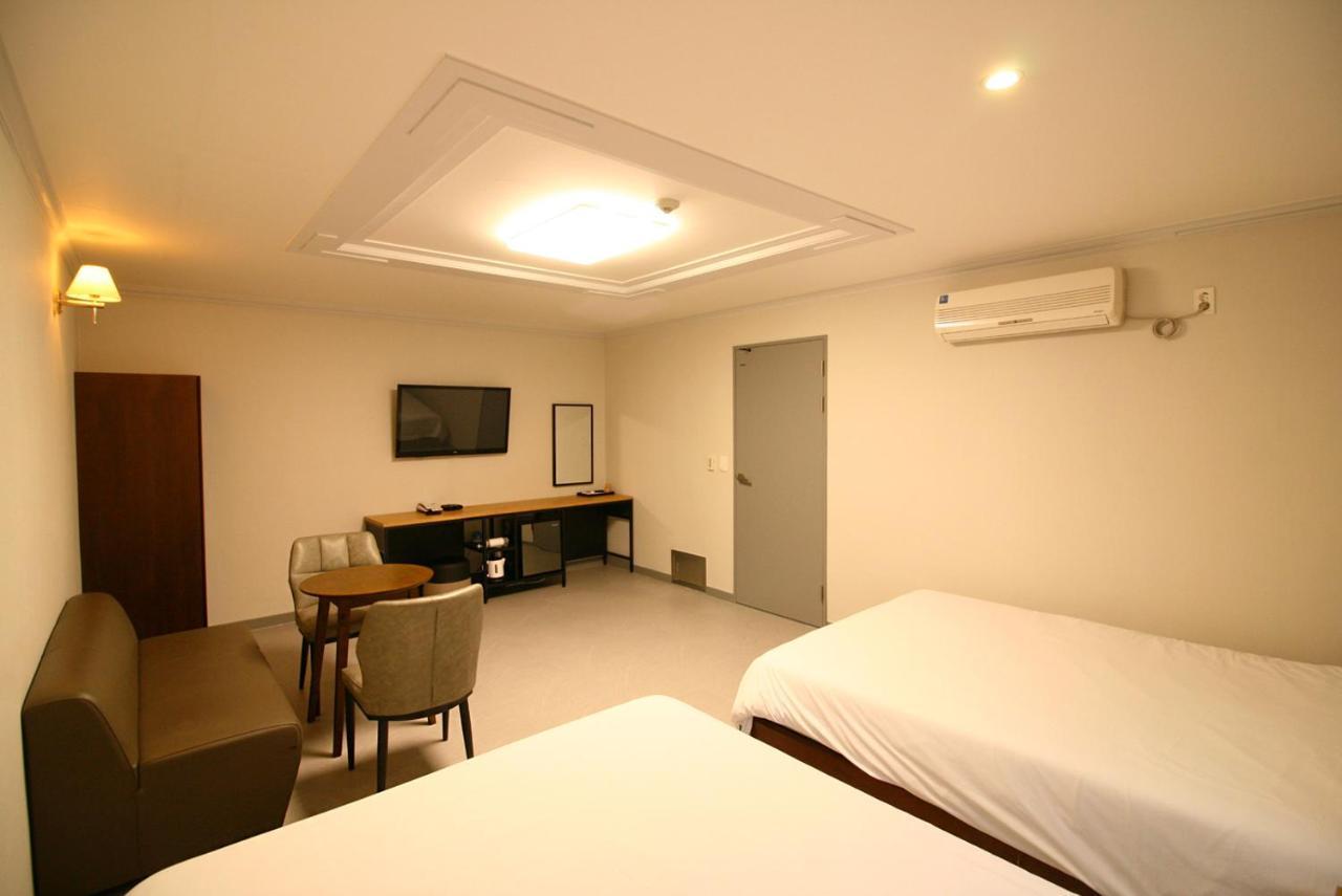Trevi Hotel Τζέτζου Εξωτερικό φωτογραφία