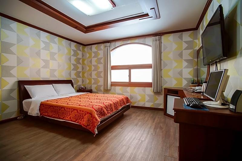 Trevi Hotel Τζέτζου Εξωτερικό φωτογραφία